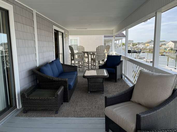 canalside deck