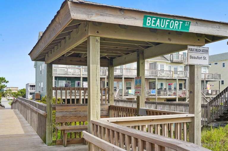 Beaufort Street beach access