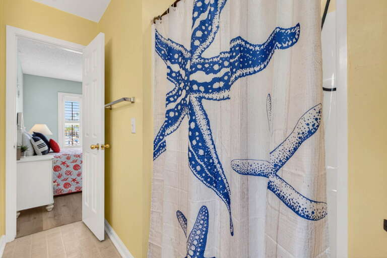 Jack N Jill bathroom shared by bedrooms 1 and 2