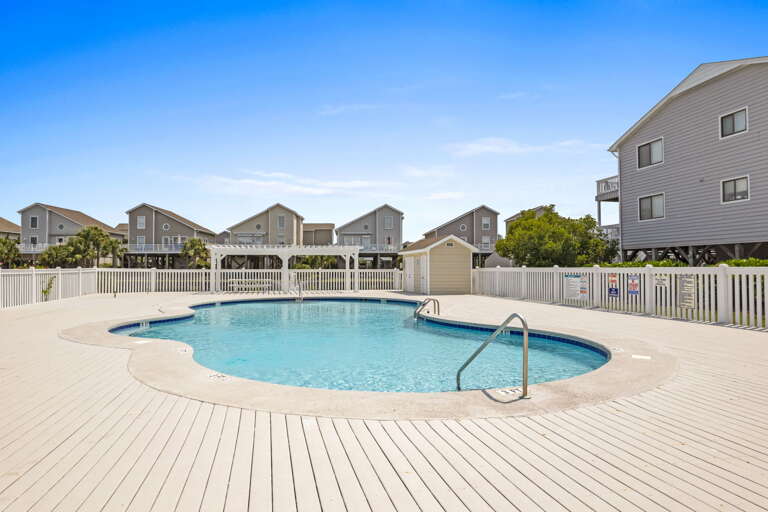 Island Park community pool