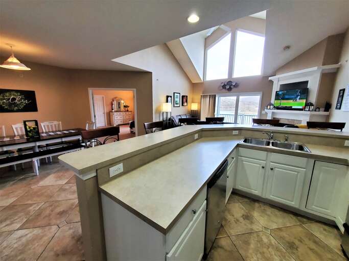 CEDAR HEIGHTS 298 5 Bedroom Condo for Vacation Rental in Camdenton