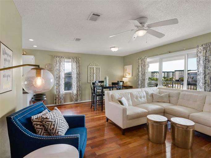 Beachside Villas 1133 Stunning 3 Bedroom Condo for 7 Guests in