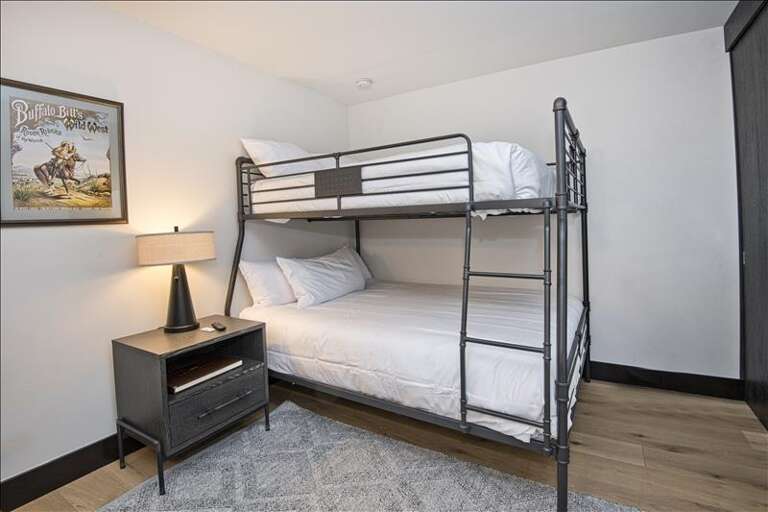 Townsend PL Bunk Bedroom