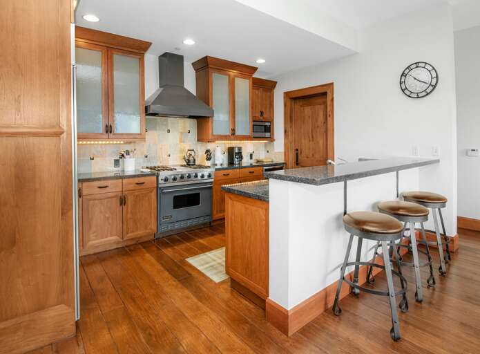 Bar Area in the Kitchen