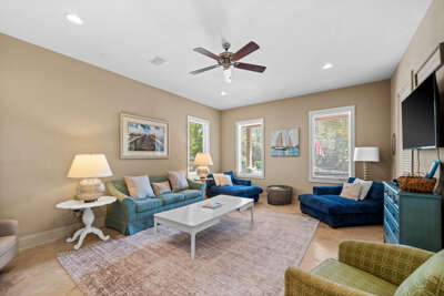 Sunni Daze **Book for 7 nights, pay for 6 nights!!**