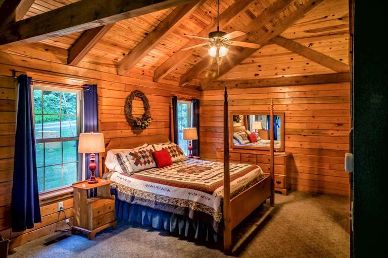 Country Blue Cabin 1 Bedroom Vacation in Garfield AR