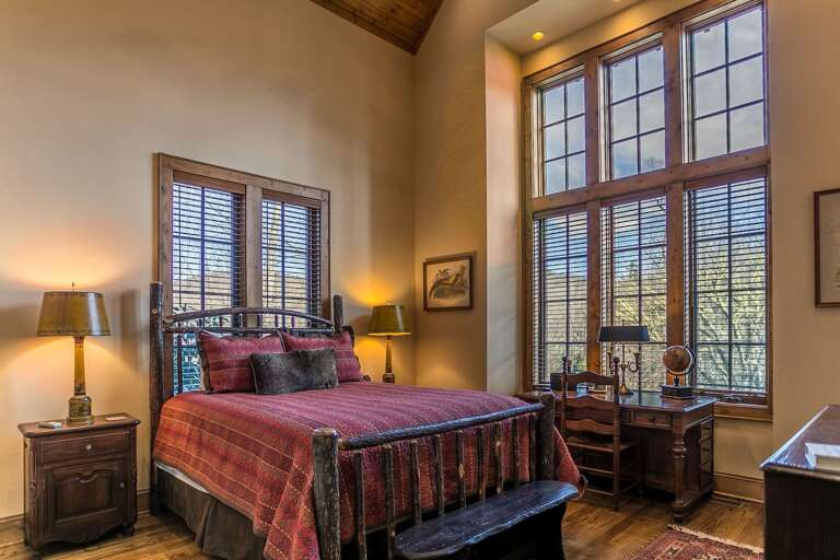 Bedroom with queen bed Bedroom with queen bed