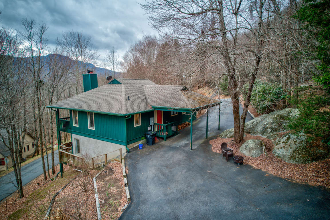 Grand View Blue Ridge Mountains 4 Bedroom Vacation Home Rental Seven