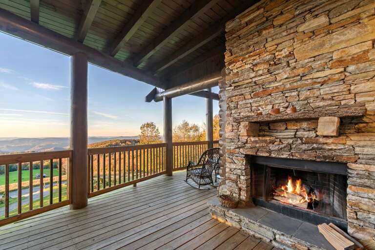 Outdoor fireplace