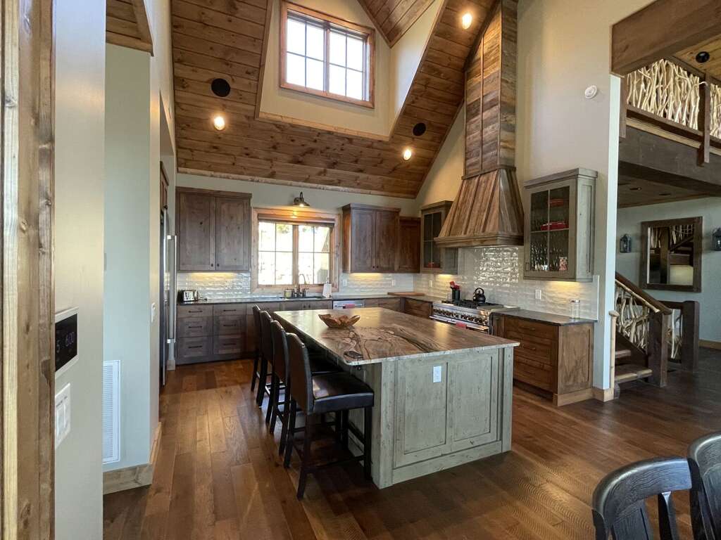 The Phoenix at Eagles Nest Banner Elk, NC 5 Bedroom Lodge for 16