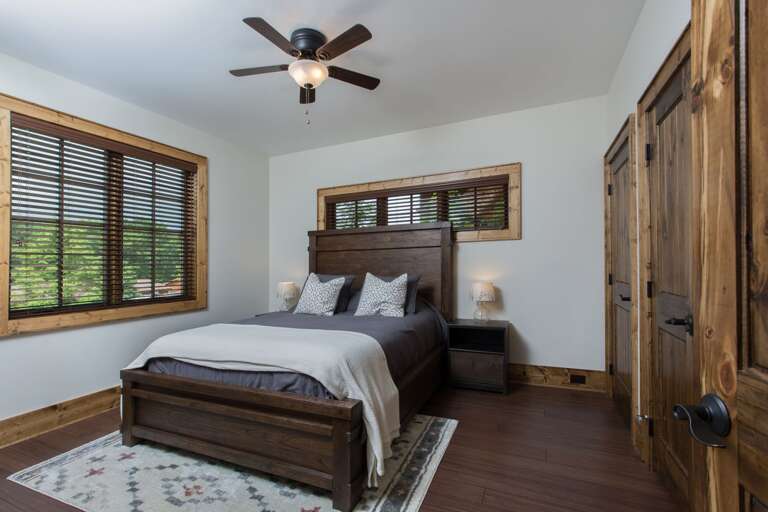 Queen Bed, Main Level Queen Bed, Main Level