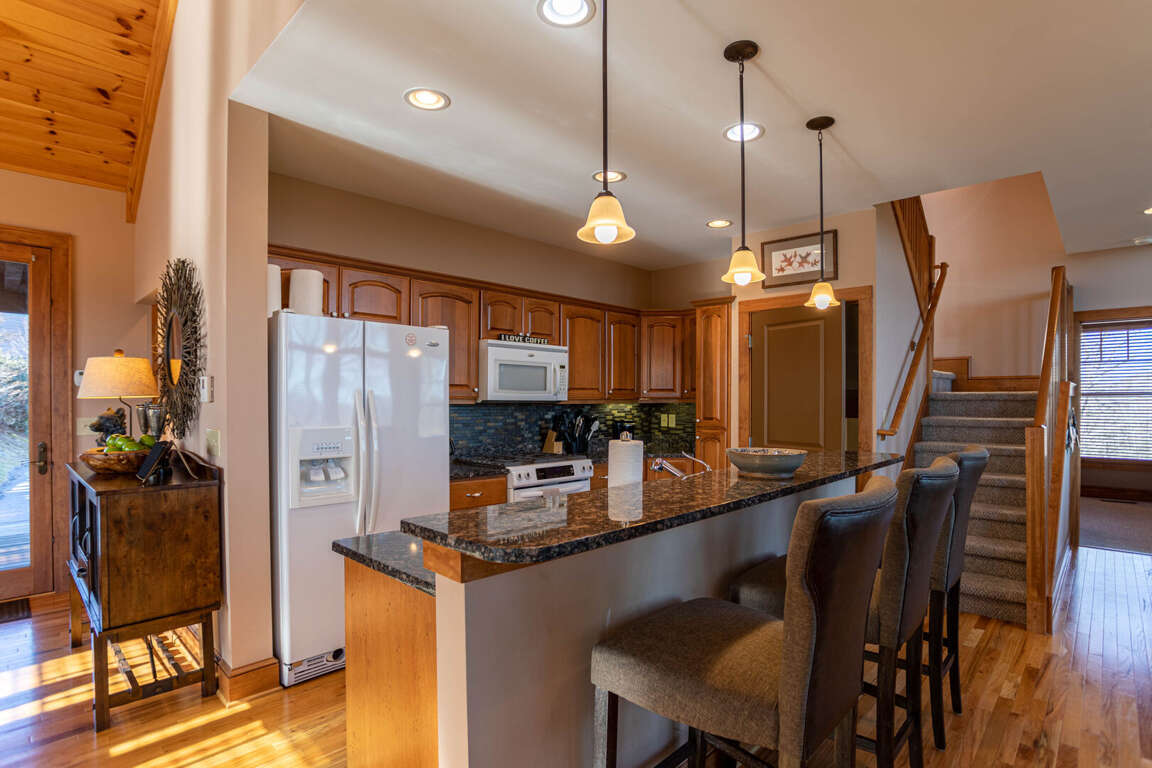 B Rock Ridge at Echota Foscoe NC 4 Bedroom Vacation Townhouse Rental