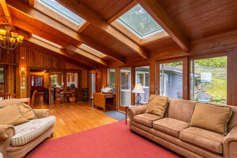 Sun room with seating for all Sun room with seating for all