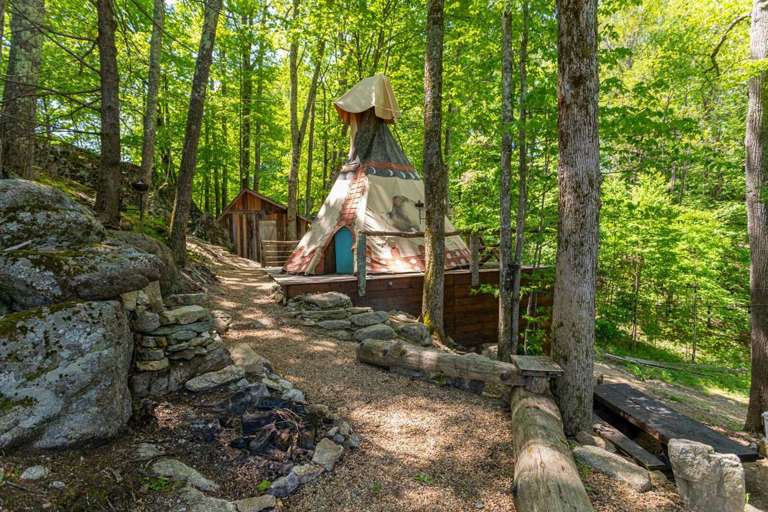 Spirit Bear Teepee At Eagles Nest The Ultimate In.. (142102) Find Rentals