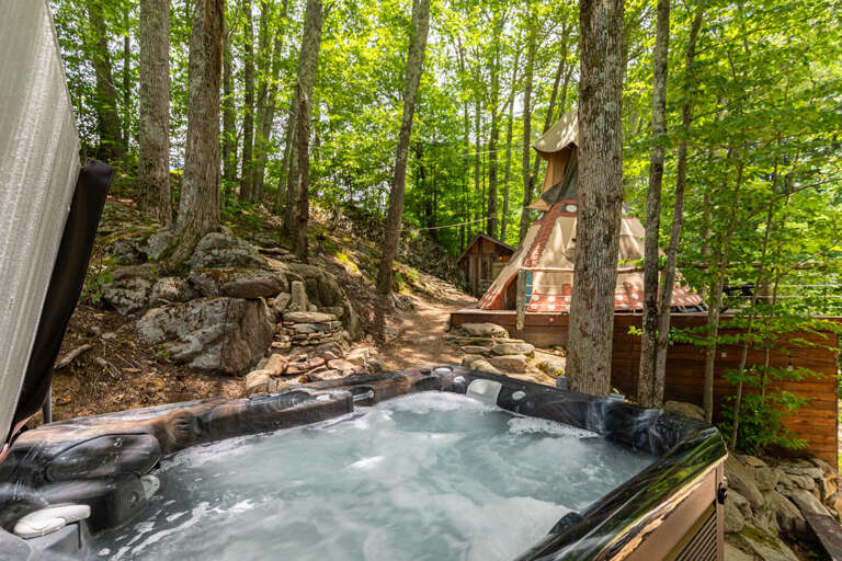 Spirit Bear TeePee at Eagles Nest Banner Elk, NC Vacation Rental for 4 Guests Find Rentals