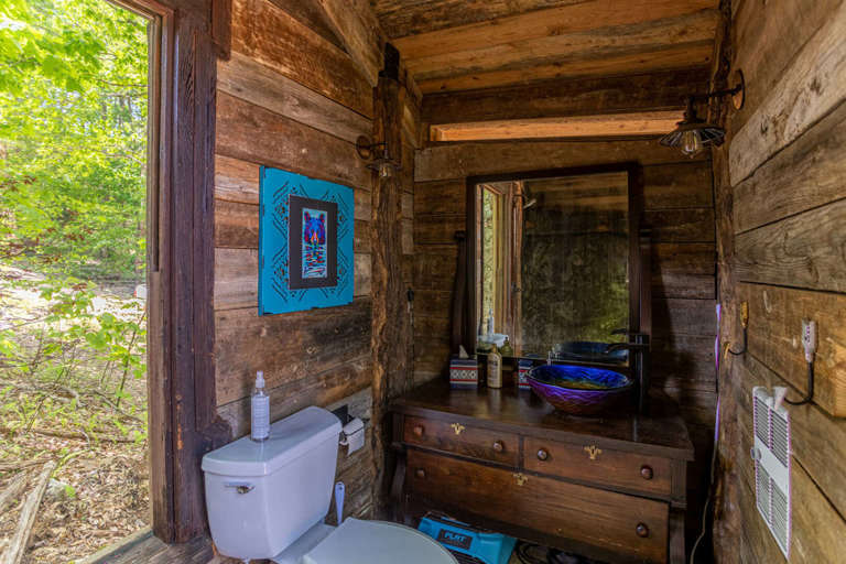 Spirit Bear Teepee At Eagles Nest The Ultimate In.. (142102) Find Rentals