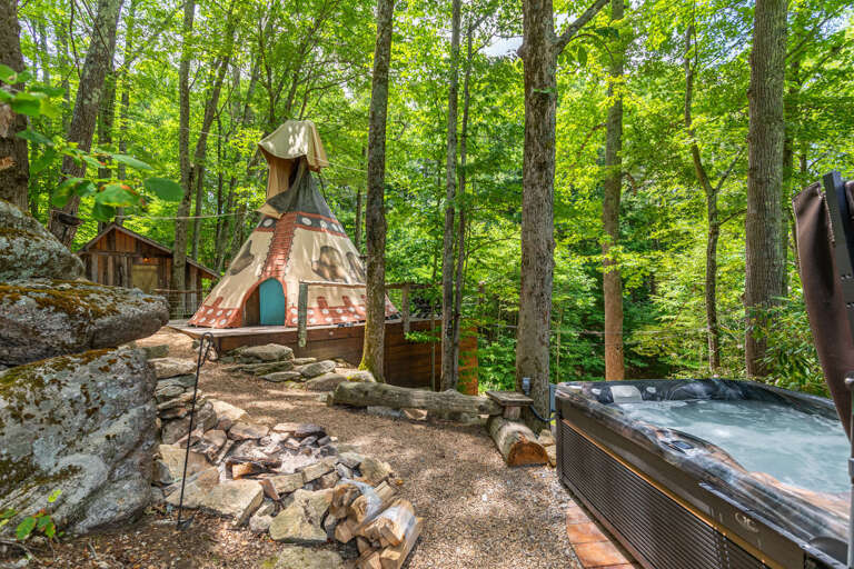 Spirit Bear Teepee At Eagles Nest The Ultimate In.. (142102) Find Rentals