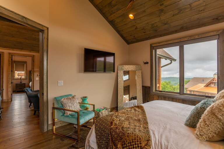 Ensuite 1 with King bed, views, TV, full bath