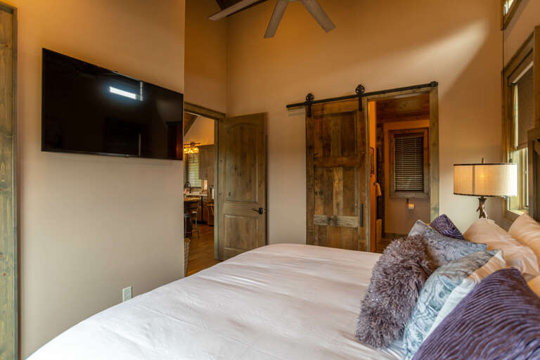 Ensuite 2 with King bed, views, TV, full bath