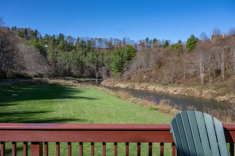 Plenty of acerage for yard games! Plenty of acerage for yard games!