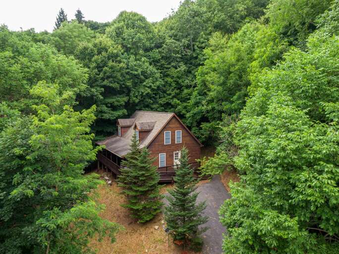 Paved parking space for up to 3 vehicles