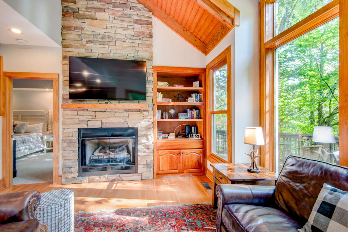 Absolutely Abundant Abode At Echota Family Resort Home in Foscoe NC at Echota Resort 4 Bedrooms