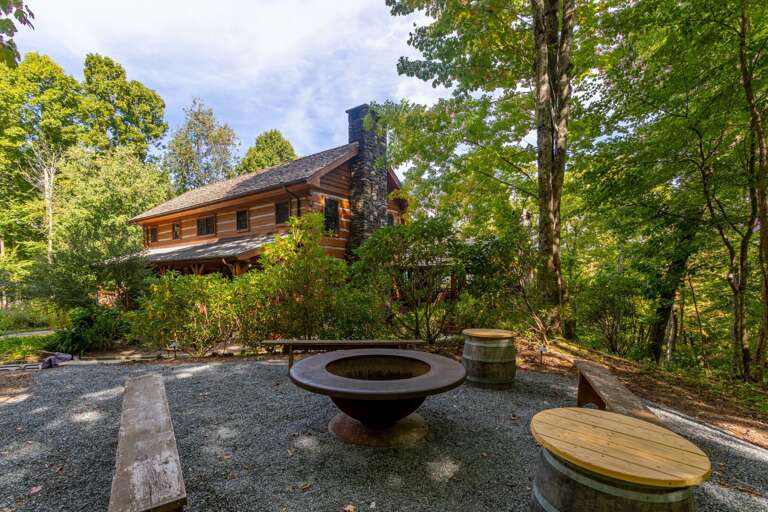 Fire pit at Matney Ridge Estate.