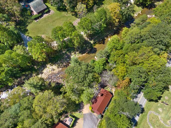 River Sound Cabin at Eagles Nest River Sound Cabin at Eagles Nest