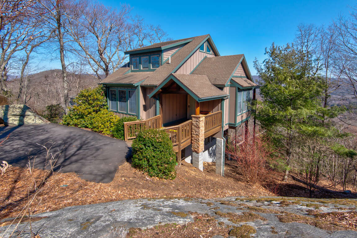 Echota Ridge Boulders Mountain View 4 Bedroom Holiday Rental in Echota