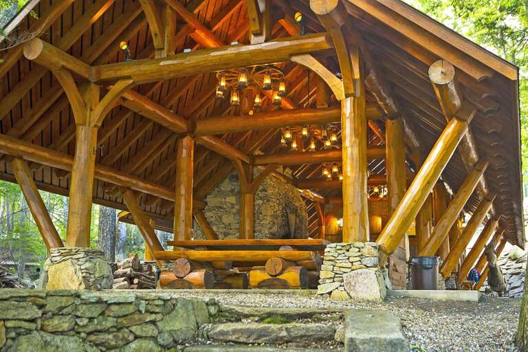 COMMUNITY AMENITIES-BBQ PAVILION COMMUNITY AMENITIES-BBQ PAVILION