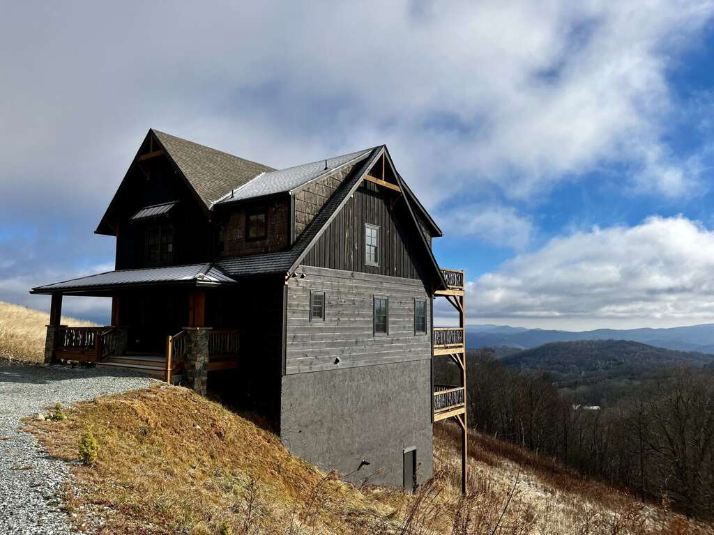 Constellation Prize at Monteagle Luxury 3Bedroom Cabin in Banner Elk, NC
