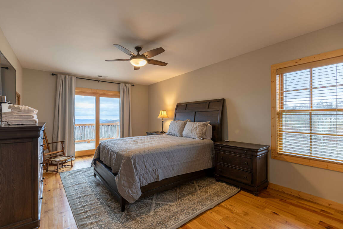 Constellation Prize at Monteagle Luxury 3Bedroom Cabin in Banner Elk, NC