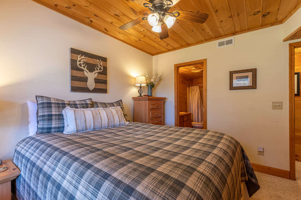 MountainTime Log Cabin in Vilas, NC 3 Bedrooms Sleeps 8 Find Rentals