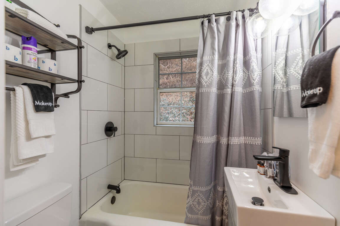 Cozy 2 Bedroom Hideaway in Vilas NC (164460) Find Rentals