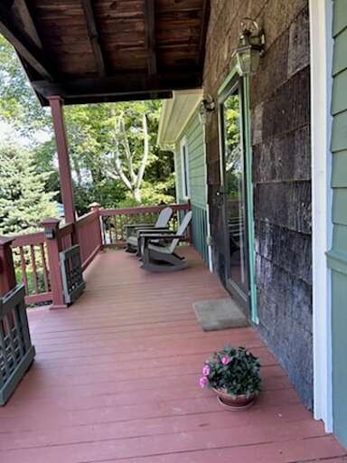 Inviting front porch with gate closure option