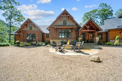 Red Wolf Lodge at Eagles Nest