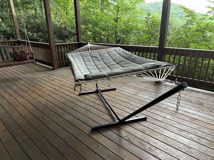 Kick back and relax in the hammock and let the gentle mountain breezes bring you the best nap you've ever had!