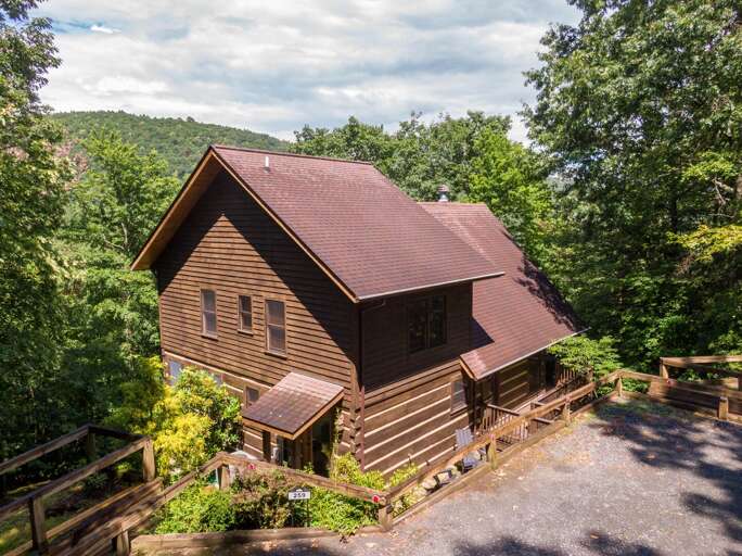 Happy Trees Cabin