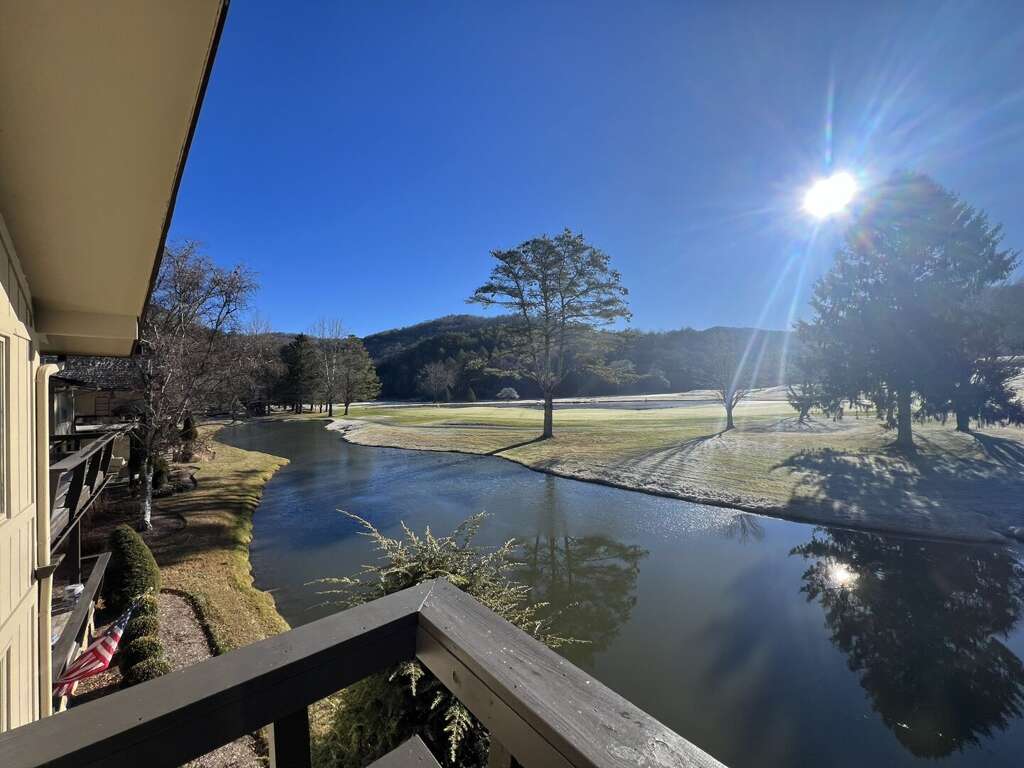 Lakes View at Hound Ears, Boone NC 4 Bedroom Rental Property Sleeps 8