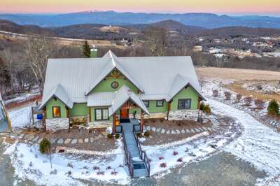 Sunbird Cabin at MontEagle