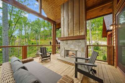 Llama Creek Cabin at Eagles Nest