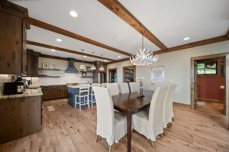 Room At the Top at Eagles Nest Room At the Top at Eagles Nest