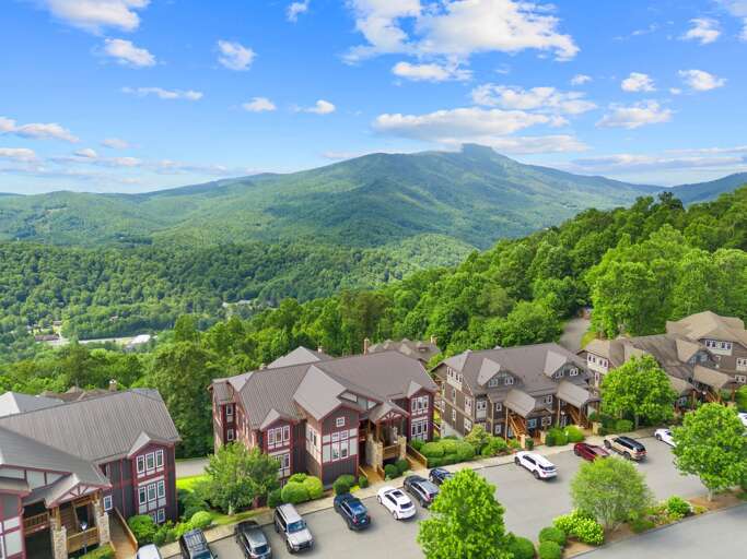 Mayway Retreat at Echota