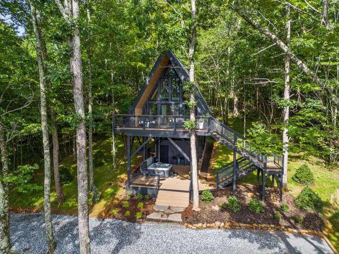 Alpine A-Frame at Calm Ridge Treehouses Alpine A-Frame at Calm Ridge Treehouses