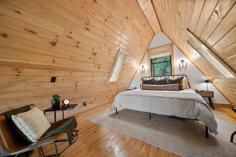 Alpine A-Frame at Calm Ridge Treehouses Alpine A-Frame at Calm Ridge Treehouses