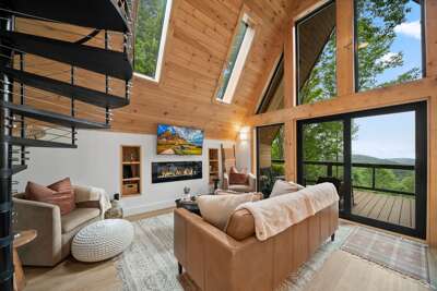 Ascent A-Frame at Calm Ridge Treehouses