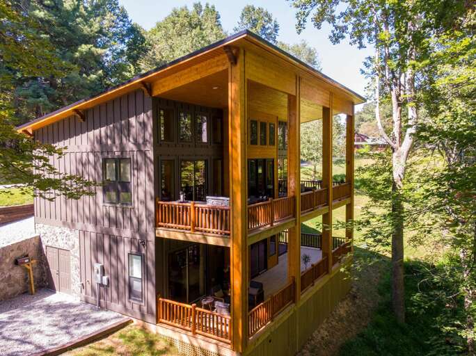 Rocky Creek Retreat Rocky Creek Retreat