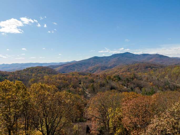 Vivid Vista Of Vibrant Valleys And Verdant Peaks