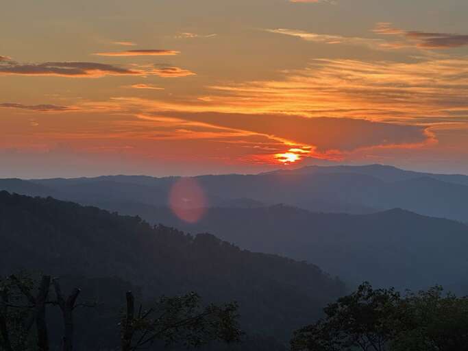 Sunset Holiday at Eagles Nest Sunset Holiday at Eagles Nest