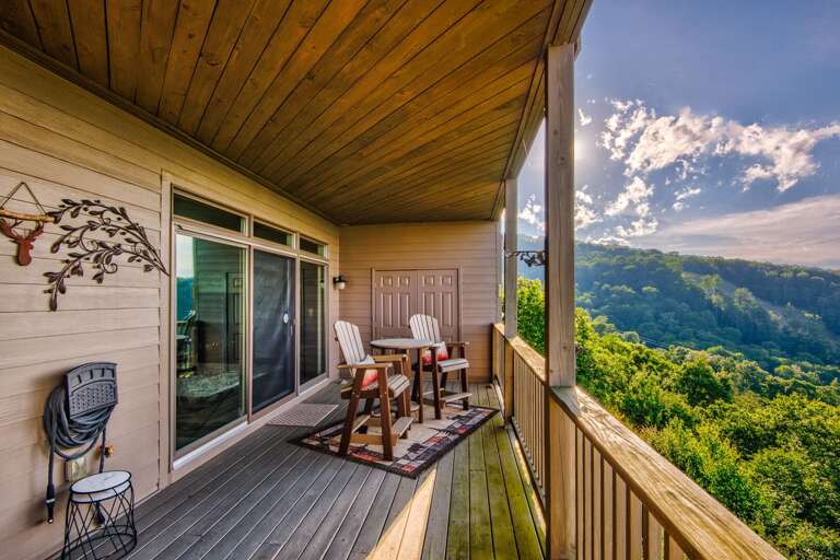 Kick back on the covered deck at Sweet Sugar Views At The Reserve II and soak in the rolling mountain scenery just outside your door.